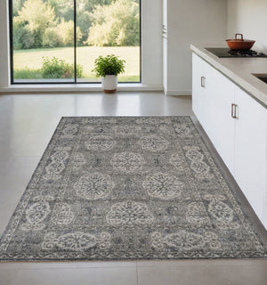 Homeroots 4' X 6' Charcoal And Gray Medallion Power Loom Area Rug  Polypropylene 531820