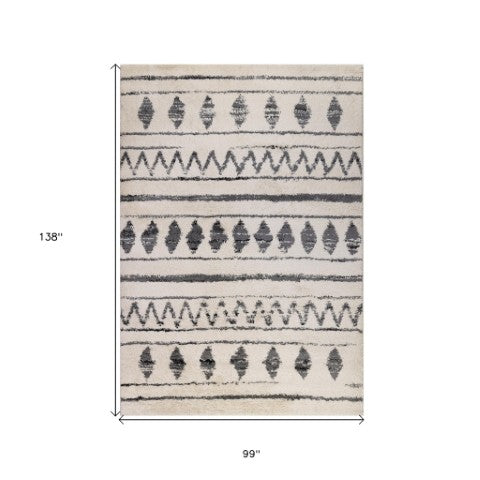 Homeroots 10' Black And Ivory Geometric Shag Rug - Cozy, Stain-resistant Design Perfect For Homes With Kids & Pets 8' X 12' Polypropylene 531970