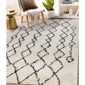 Homeroots 10' Black And Gray Geometric Shag Rug - Durable, Stain Resistant Design For Modern Home Decor Style 8' X 12' Polypropylene 531976