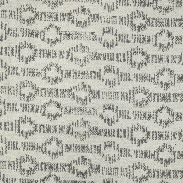 HomeRoots 5' Gray and Ivory Geometric Handmade Flatweave Area Rug with Fringe for Modern Living Spaces 5' X 8' 532046