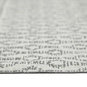 HomeRoots 5' Gray and Ivory Geometric Handmade Flatweave Area Rug with Fringe for Modern Living Spaces 9' X 12' 532049