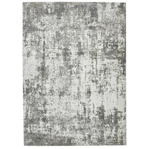 HomeRoots 5' Ivory and Gray Abstract Area Rug - Modern Design for Effortless Style and Lasting Durability 5' X 8' 532295