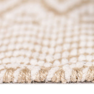 Homeroots 8' Handmade Tan Jute Geometric Flatweave Area Rug – Stylish, Premium Texture For Any Room 5' X 8' Jute 532457