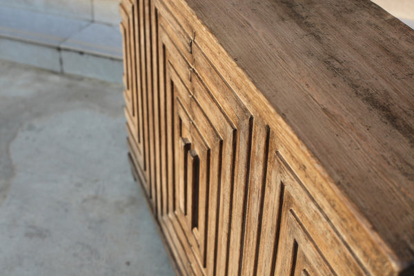 Sarreid Saint Entrance Sideboard - Weathered Driftwood Pine Furniture For Stylish Home Storage Solutions Tan  53267