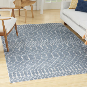 Homeroots 5' X 7' Blue And Ivory Abstract Power Loom Washable Area Rug  Polyester 532824