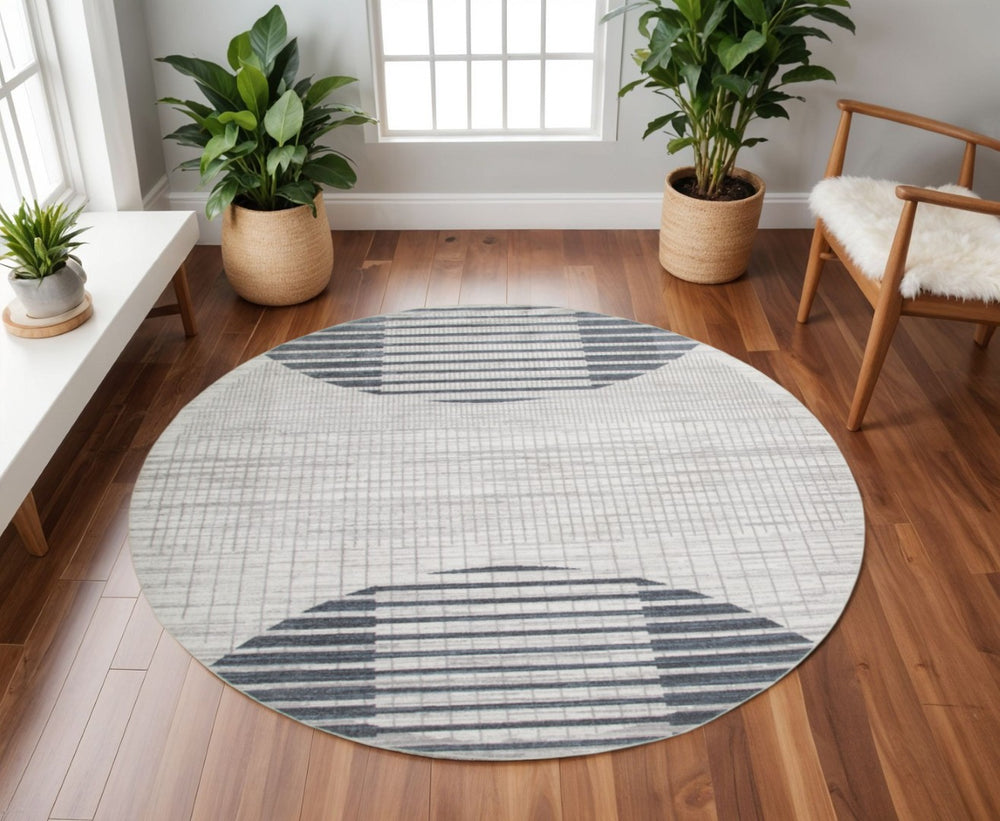 HomeRoots 8' Blue and Ivory Geometric Washable Round Rug – Stylish, Durable, Easy-Care Accent for Modern Homes 532875