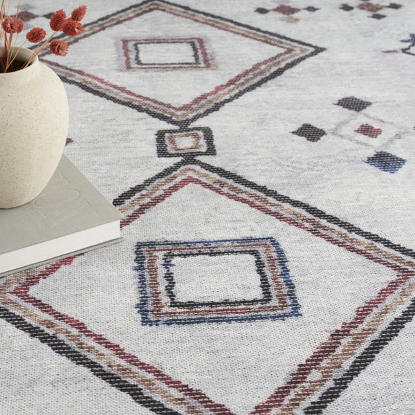 HomeRoots 5' Gray and Brown Geometric Area Rug - Stylish, Washable, Modern Design for Living Spaces and More 5' X 8' 532996