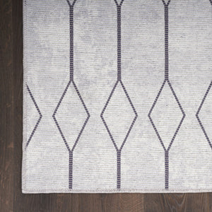 HomeRoots 9' Ivory and Gray Geometric Power Loomed Area Rug - Modern, Washable Design for Any Room Decor 9' X 12' 533053