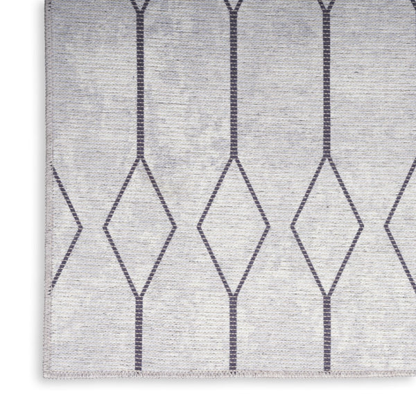 HomeRoots 9' Ivory and Gray Geometric Power Loomed Area Rug - Modern, Washable Design for Any Room Decor 9' X 12' 533053