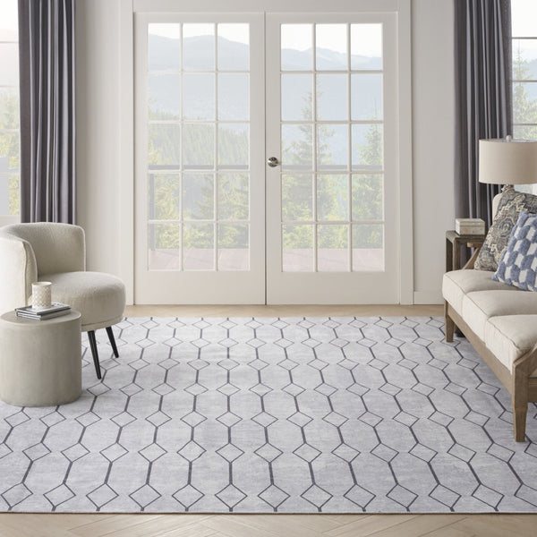 HomeRoots 9' Ivory and Gray Geometric Power Loomed Area Rug - Modern, Washable Design for Any Room Decor 9' X 12' 533053
