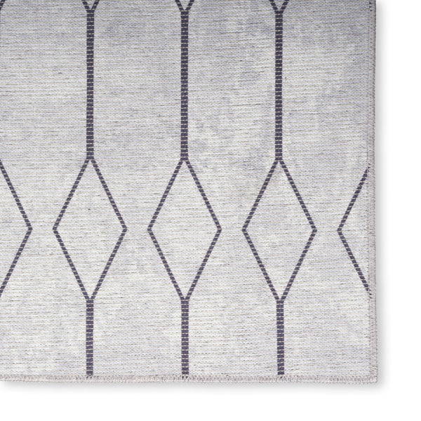 HomeRoots 9' Ivory and Gray Geometric Power Loomed Area Rug - Modern, Washable Design for Any Room Decor 9' X 12' 533053