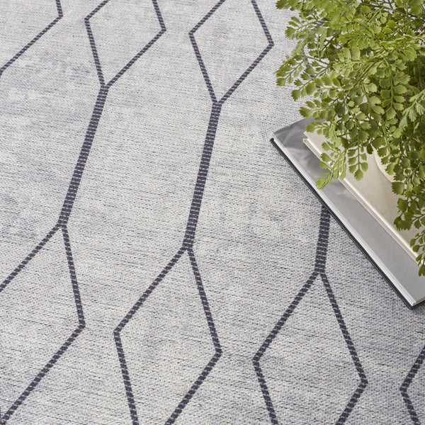 Homeroots 9' X 12' Ivory And Gray Geometric Power Loom Washable Area Rug  Cotton Blend 533053