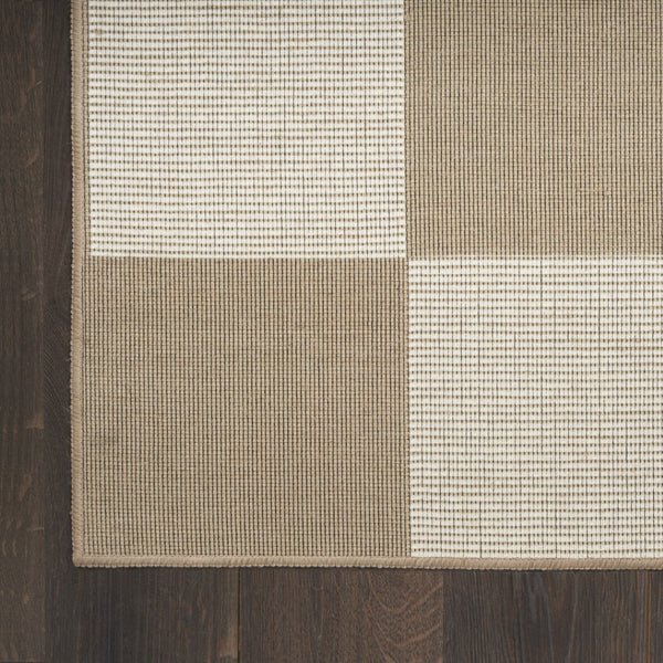 HomeRoots 8' Natural and Ivory Geometric Area Rug - Power Loomed, Washable, Non-Skid for Modern Elegance 8' X 10' 533151