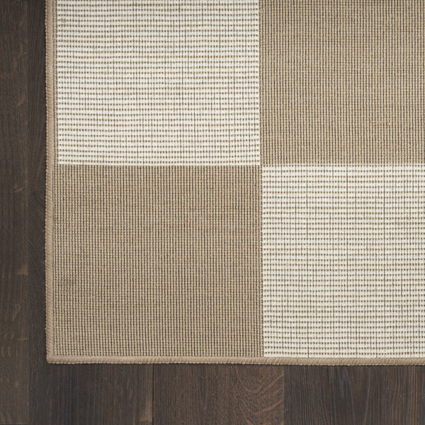 Homeroots 5' X 7' Natural And Ivory Geometric Power Loom Washable Non Skid Area Rug  Cotton Blend 533152