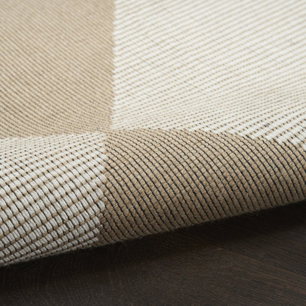 HomeRoots 8' Natural and Ivory Geometric Area Rug - Power Loomed, Washable, Non-Skid for Modern Elegance 8' X 10' 533158