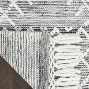 Homeroots 5' X 8' Gray And Ivory Geometric Hand Woven Area Rug With Fringe  Polyester 533371
