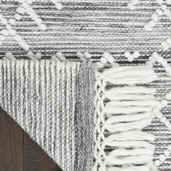 Homeroots 5' X 8' Gray And Ivory Geometric Hand Woven Area Rug With Fringe  Polyester 533371