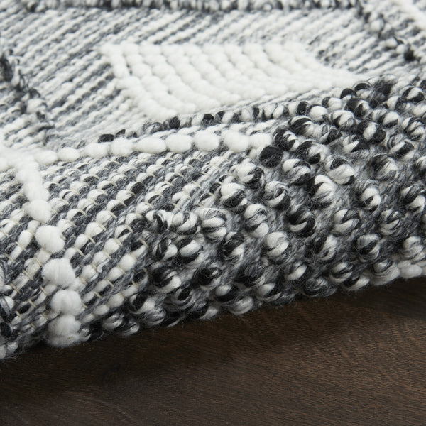 Homeroots 5' X 8' Gray And Ivory Geometric Flatweave Handmade Area Rug With Fringe  Polyester 533372