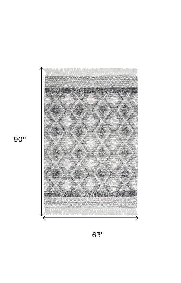 Homeroots 5' X 8' Gray And Ivory Geometric Flatweave Handmade Area Rug With Fringe  Polyester 533372