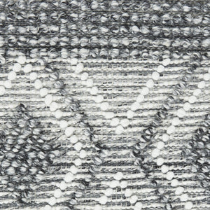 HomeRoots 4' Hand Woven Gray and Ivory Geometric Area Rug with Fringe - Stylish Bohemian Accent for Any Room 8' X 11' 533373