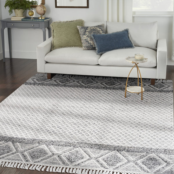 Homeroots 8' X 11' Gray And Ivory Geometric Hand Woven Area Rug With Fringe  Polyester 533373