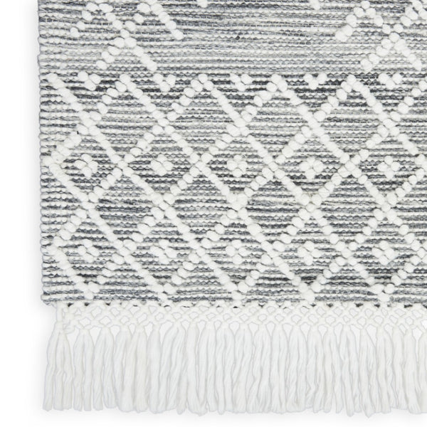 HomeRoots 4' Hand-Woven Gray and Ivory Geometric Area Rug with Fringed Edges for Modern Home Decor Charm 8' X 11' 533374