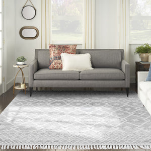 HomeRoots 4' Hand-Woven Gray and Ivory Geometric Area Rug with Fringed Edges for Modern Home Decor Charm 8' X 11' 533374