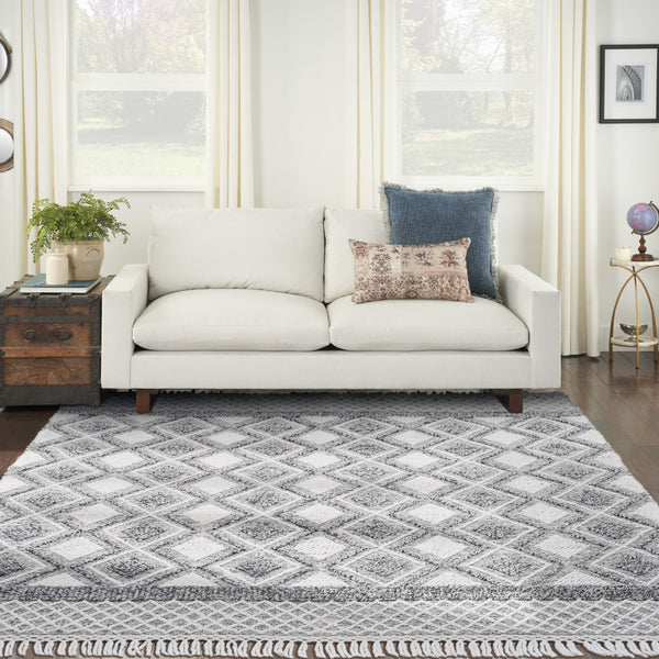 Homeroots 8' X 11' Gray And Ivory Geometric Hand Woven Area Rug With Fringe  Polyester 533375