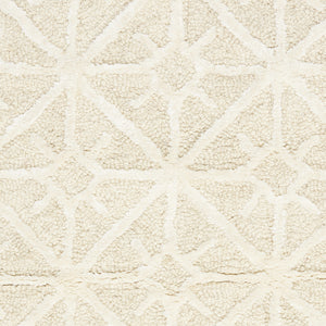 Homeroots 4' X 6' Ivory And Tan Geometric Hand Tufted Area Rug  Wool Blend 533379