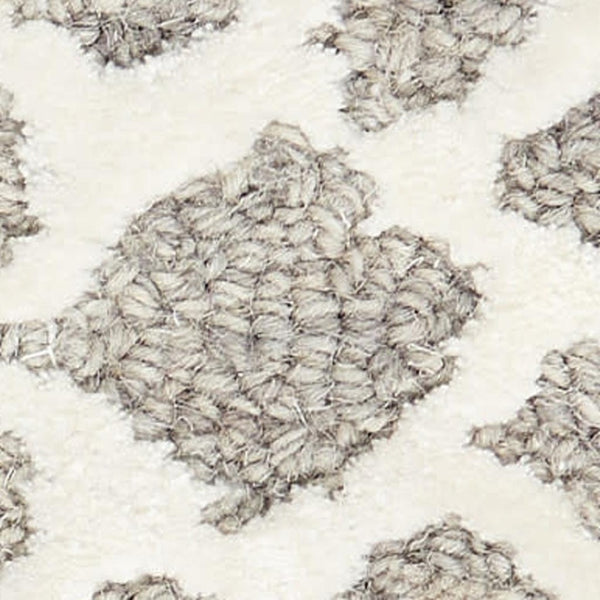 HomeRoots 4' Gray and Ivory Geometric Hand-Tufted Area Rug - Modern Style for Living Rooms and Bedrooms 4' X 6' 533381