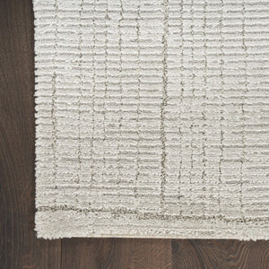 HomeRoots 4' Gray and Silver Abstract Area Rug - Modern Scandinavian Design for Stylish High-Traffic Spaces 5' X 7' 533403