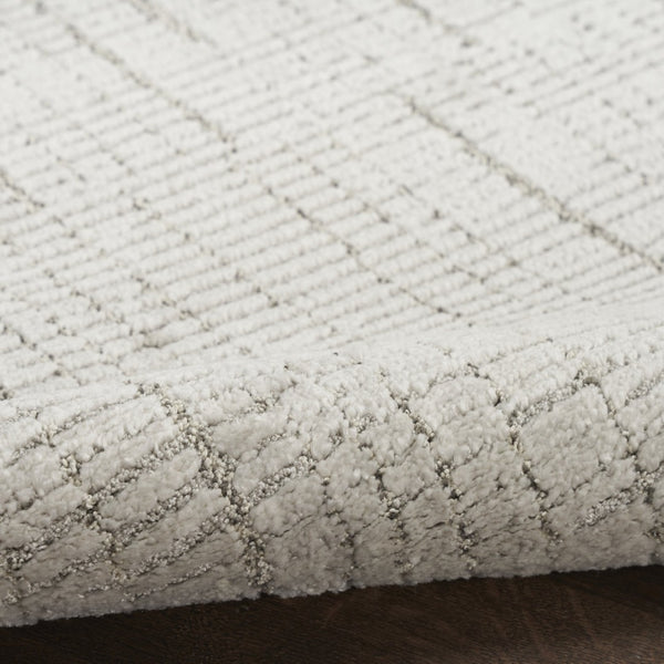 HomeRoots 4' Gray and Silver Abstract Area Rug - Modern Scandinavian Design for Stylish High-Traffic Spaces 5' X 7' 533403