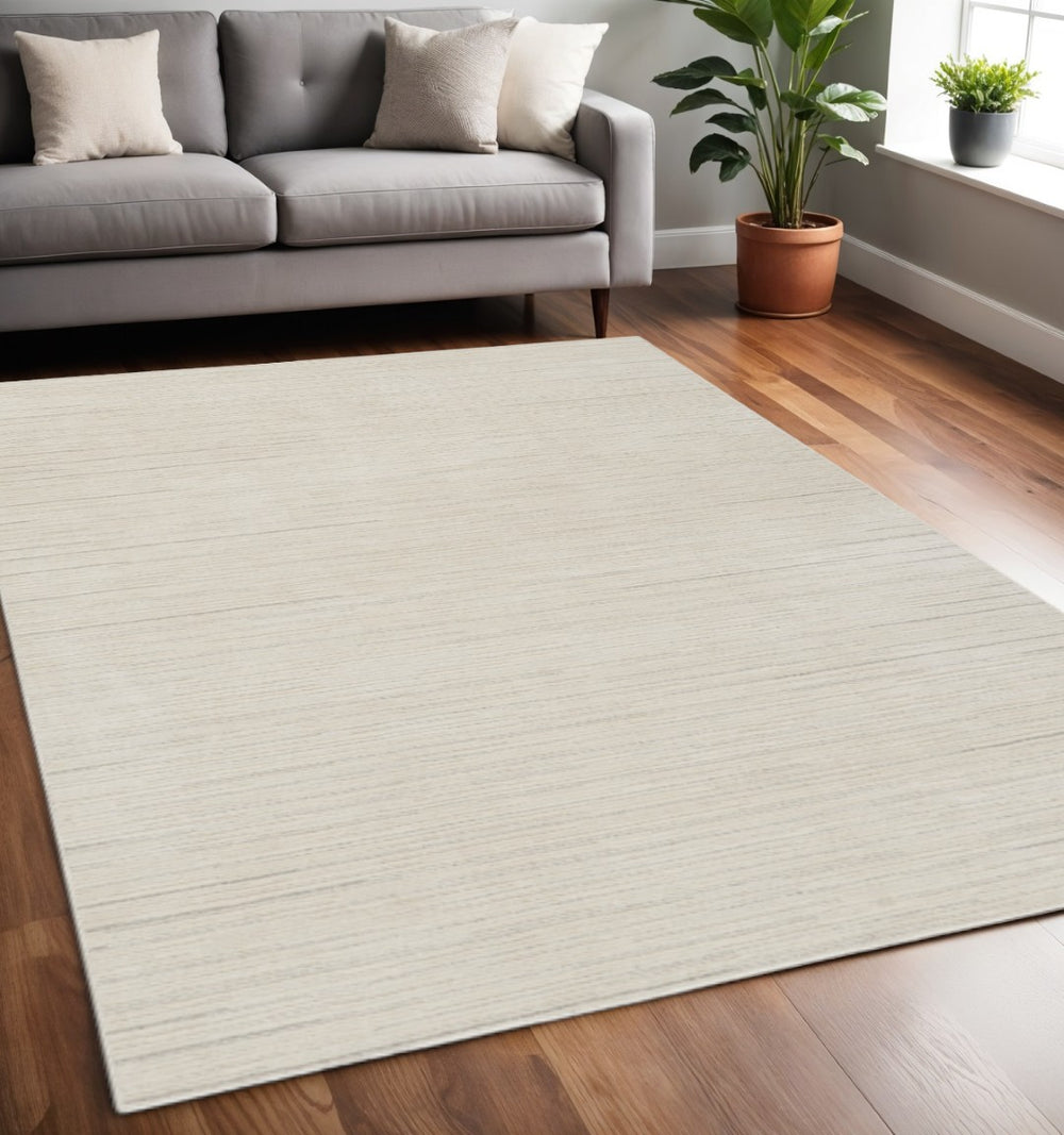 HomeRoots 4' Contemporary Gray and Ivory Abstract Area Rug - Stylish Scandinavian Design for Any Space 5' X 7' 533404
