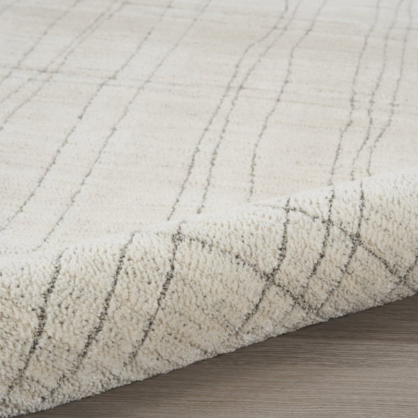 HomeRoots 4' Gray and Ivory Abstract Area Rug - Modern Scandinavian Design for Minimalist Home Decor Charm 6' X 9' 533408