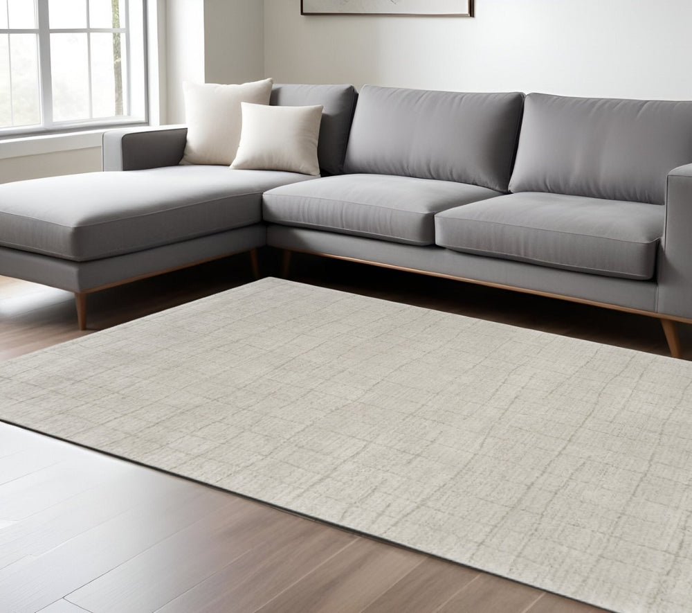 HomeRoots 5' Gray Abstract Area Rug - Scandinavian-Inspired, Durable, Modern Design Perfect for Any Room 6' X 9' 533409