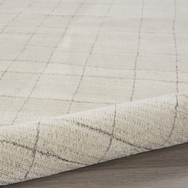 HomeRoots 4' Gray and Ivory Abstract Area Rug - Modern Scandinavian Design for Stylish Comfort and Durability 8' X 10' 533412