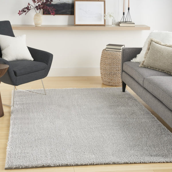 HomeRoots 5' Silver Shag Area Rug – Plush, Modern Design for Ultimate Comfort and Style in Any Space 5' X 7' 533570