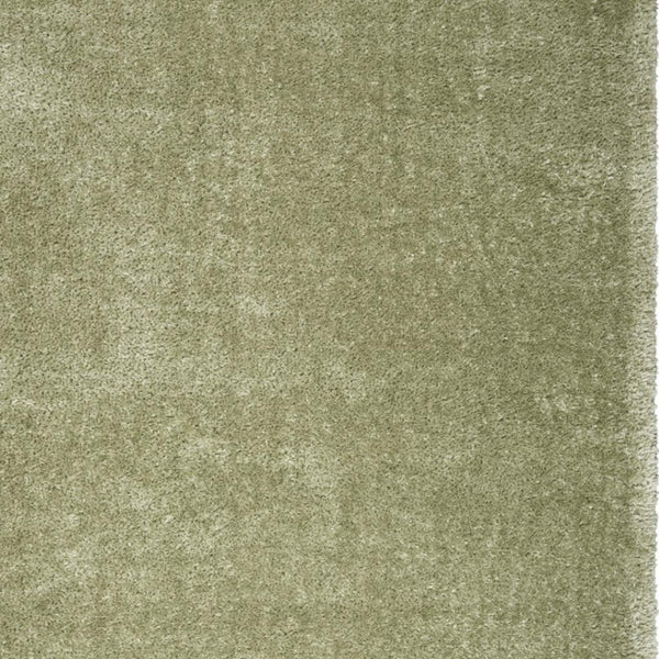 HomeRoots 5' Lush Green Shag Area Rug – Retro-Inspired Comfort for Cozy Living Spaces and Stylish Accents 5' X 7' 533572