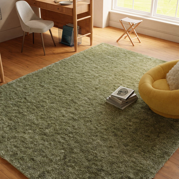 HomeRoots 5' Lush Green Shag Area Rug – Retro-Inspired Comfort for Cozy Living Spaces and Stylish Accents 8' X 10' 533576