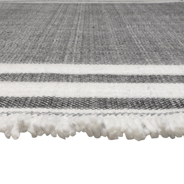 Homeroots 9' X 12' Gray Striped Handmade Stain Resistant Non Skid Indoor Outdoor Area Rug Dark Gray 100% Pet 533580