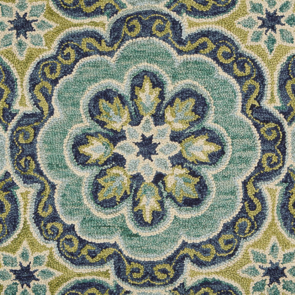 HomeRoots 5' Hand-Tufted Green Wool Floral Area Rug - Add Warmth, Style, and Durability to Your Home Décor 5' X 8' Rectangle 533599