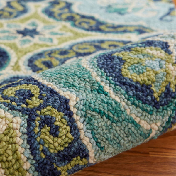 HomeRoots 5' Hand-Tufted Green Wool Floral Area Rug - Add Warmth, Style, and Durability to Your Home Décor 5' Round Round 533600