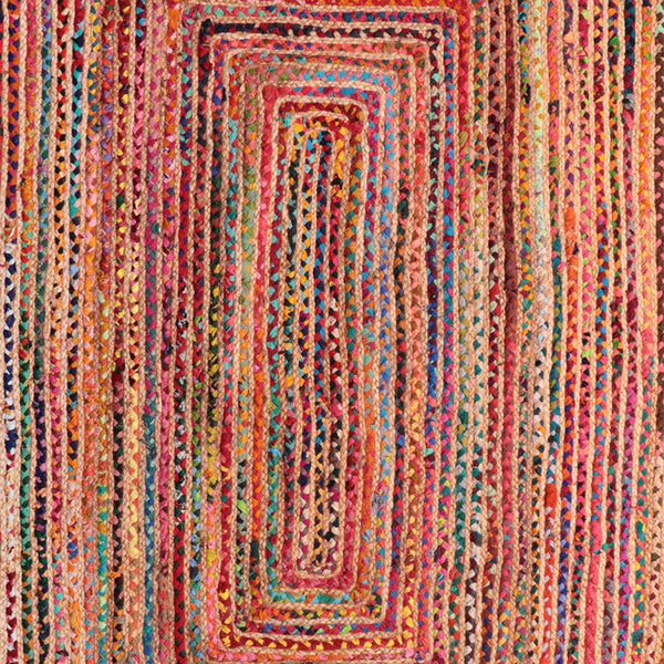 HomeRoots 5' Hand-Braided Tan Geometric Area Rug - Durable, Reversible Design for Timeless Home Elegance 5' X 8' Rectangle 533613