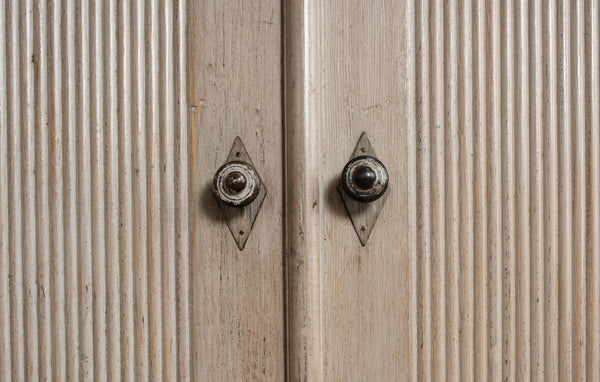Sarreid Brooks Demilune Stone Grey - Elegant Pine Console Table With Timeless Design For Any Space Grey  53404-1