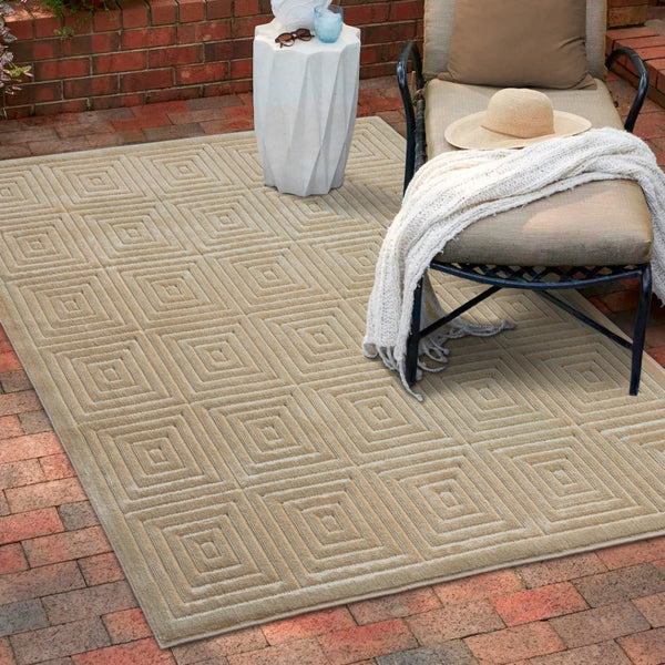 HomeRoots 8' Modern Ivory Geometric Area Rug - Durable, Stain-Resistant Design for Stylish Living Spaces 8' X 10' 534040