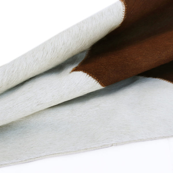 Homeroots 20" X 20" Brown And Ivory Geometric Faux Leather Zippered Pillow   534304