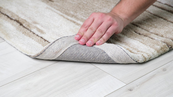 Homeroots 5' X 8' Beige And Brown Abstract Power Loom Distressed Non Skid Area Rug  Polyester 534391