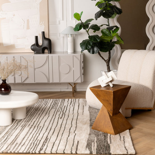 Homeroots 5' X 8' Gray And Black Abstract Power Loom Distressed Non Skid Area Rug  Polyester 534394