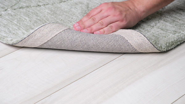 Homeroots 7' X 10' Green And Ivory Geometric Power Loom Distressed Non Skid Area Rug  Polyester 534401