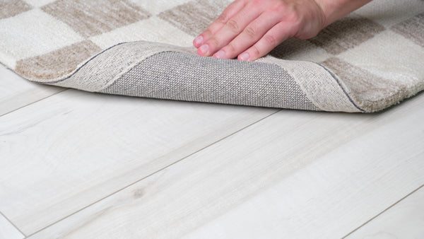 Homeroots 5' X 8' Beige And Brown Checkered Power Loom Area Rug  Polyester 534412